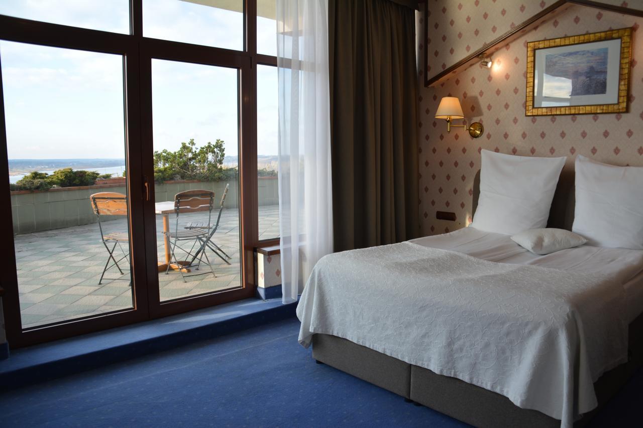 Hotel Starzynski Płock Exteriör bild
