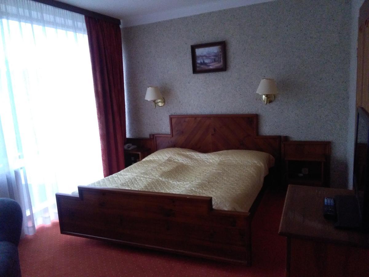 Hotel Starzynski Płock Exteriör bild
