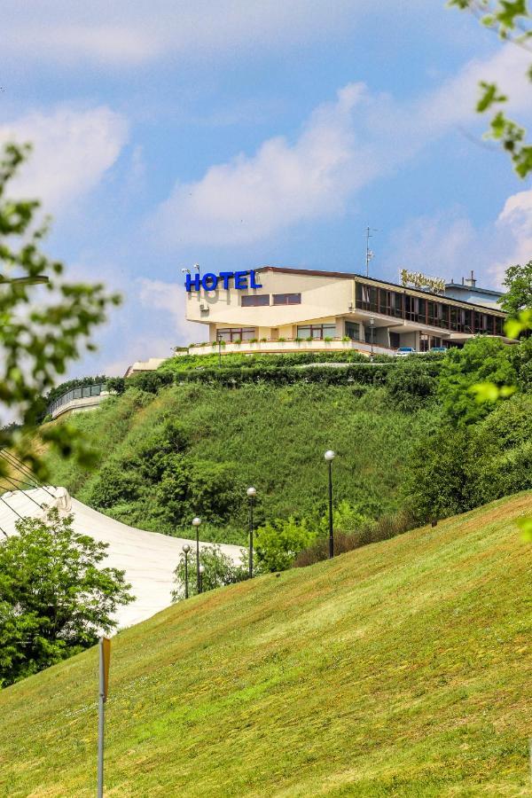 Hotel Starzynski Płock Exteriör bild